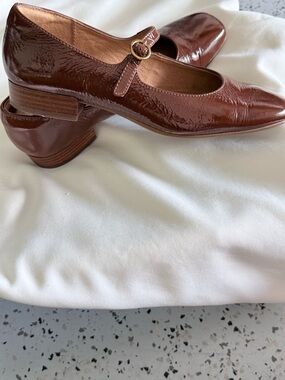 Sofft Brown Patent Mary Jane Flats with Gold Buckle